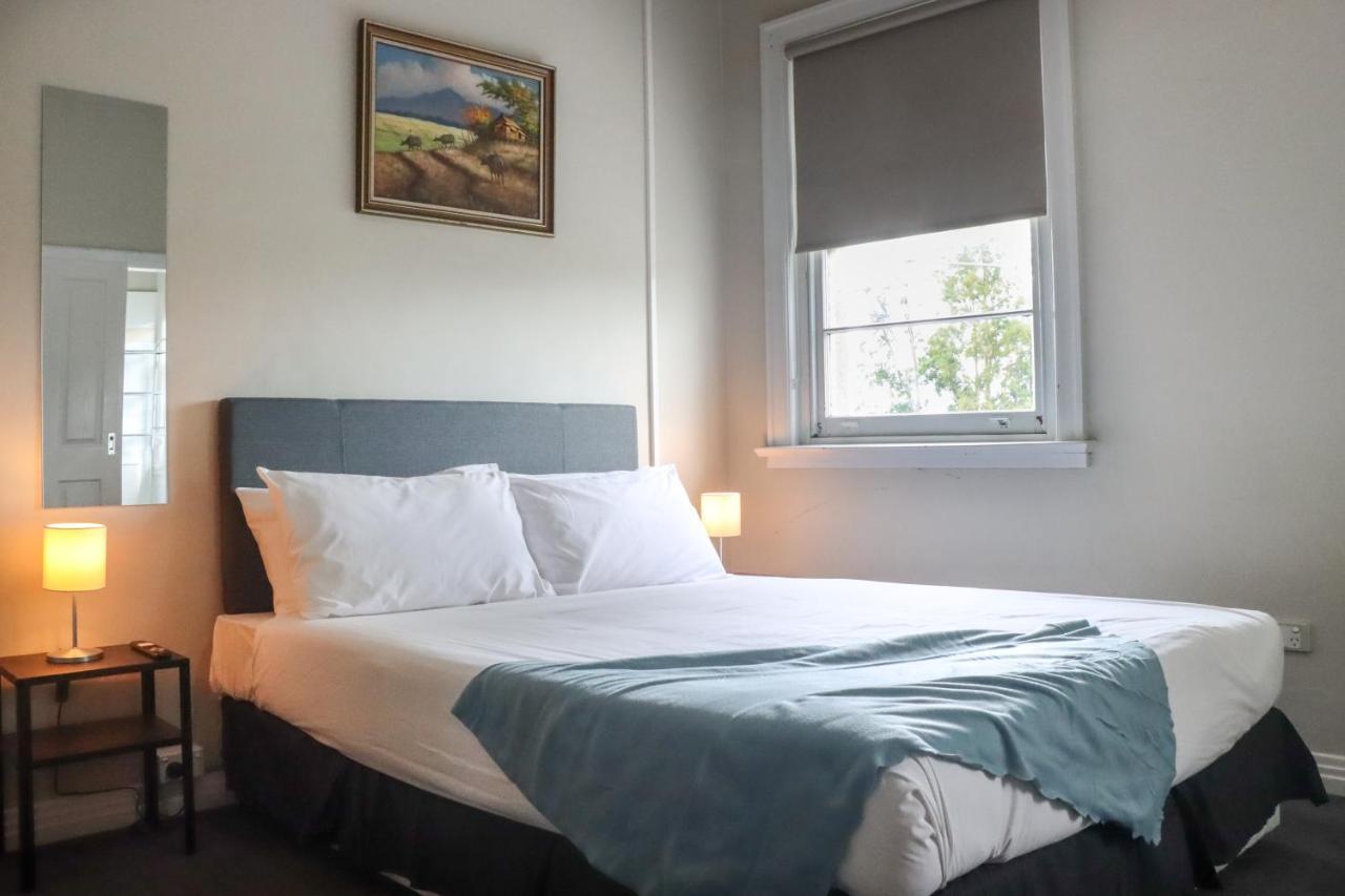 Tates Hotel Windsor Buitenkant foto