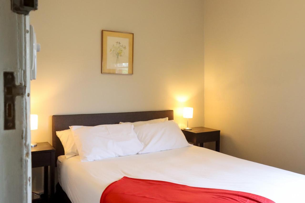 Tates Hotel Windsor Buitenkant foto